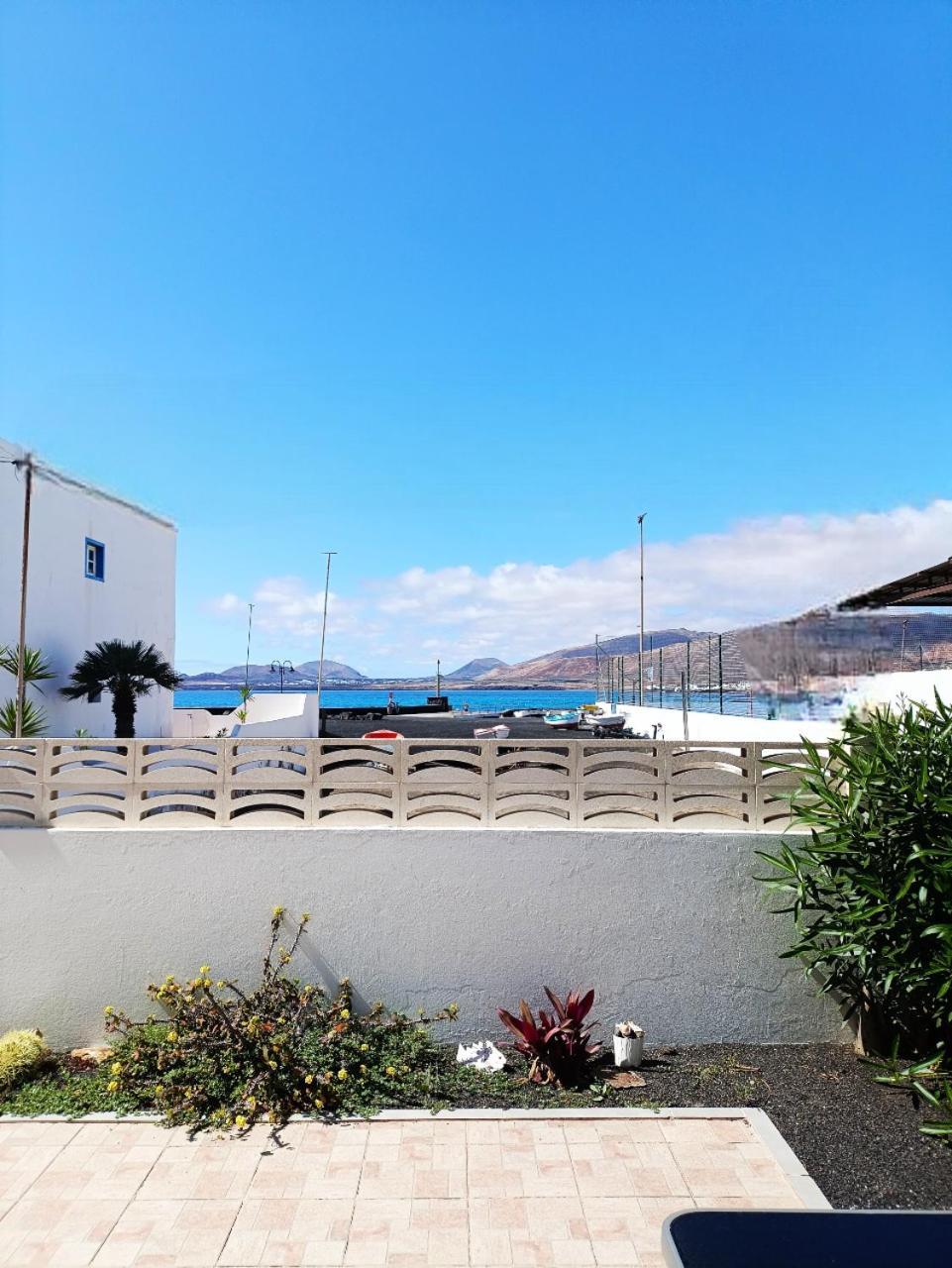 Marysol 1 Apartment With Terrace Close To The Sea Punta Mujeres Exterior photo
