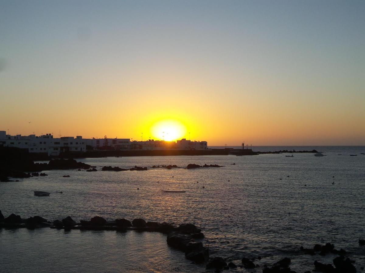 Marysol 1 Apartment With Terrace Close To The Sea Punta Mujeres Exterior photo
